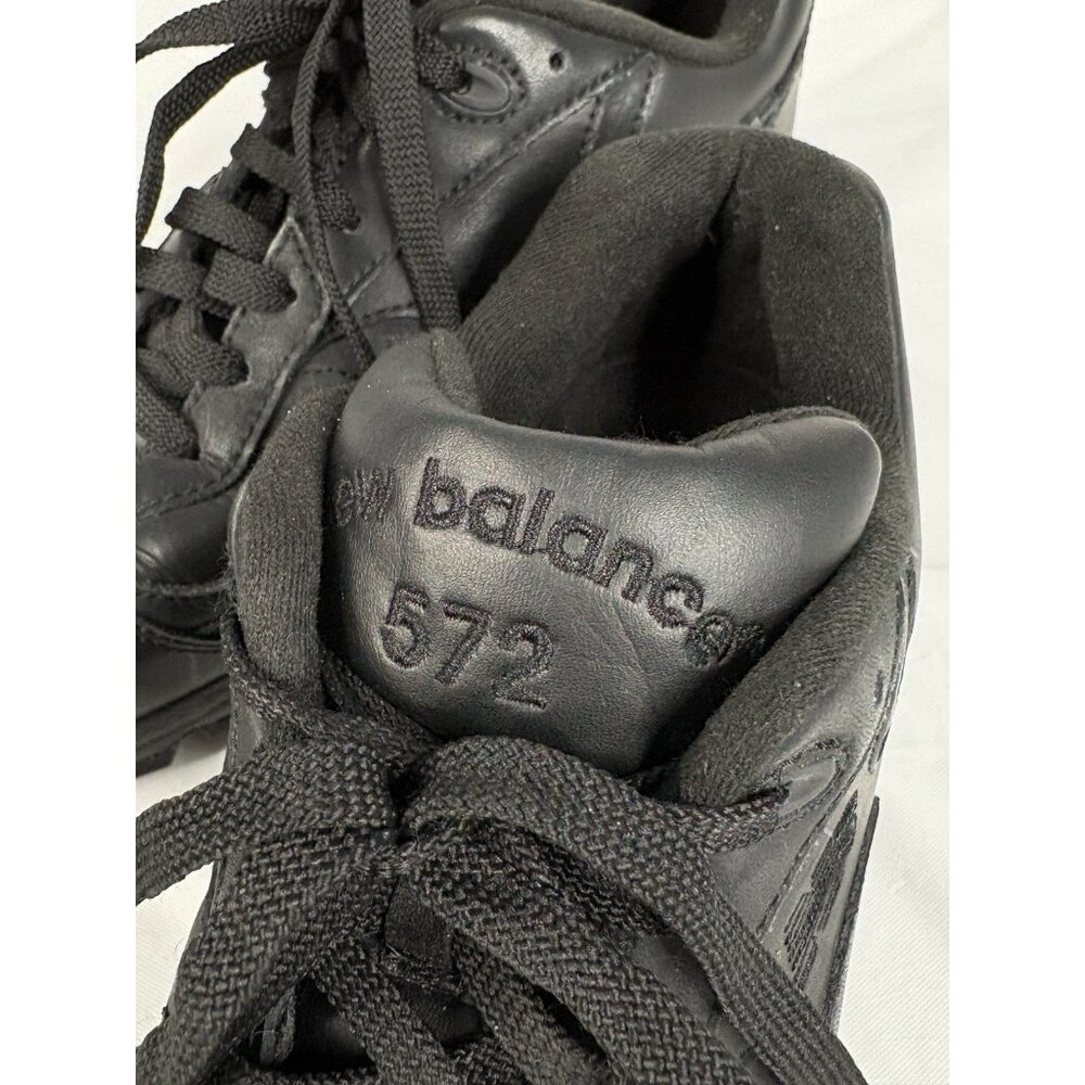 New Balance Men’s 572 MW572BK Black Walking Shoes Sneakers Size 9.5 D - Picture 8 of 16